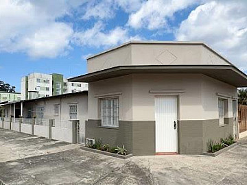 Casa � Venda